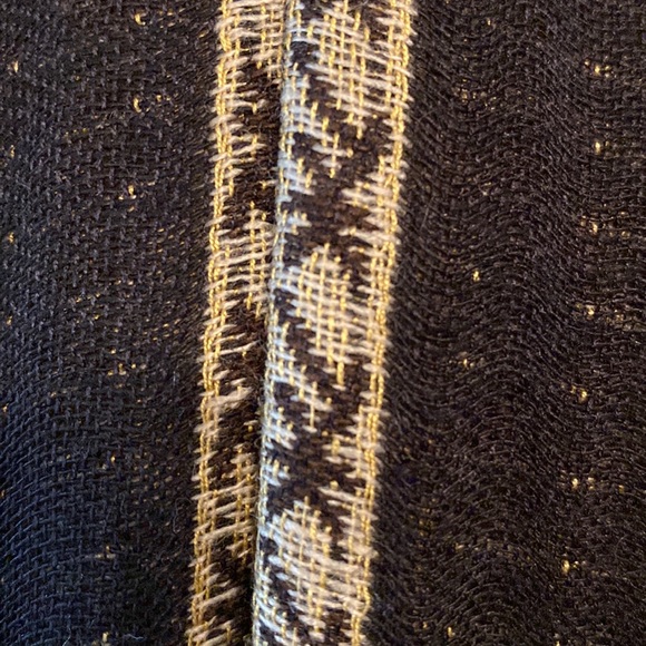 Morocco tapestry poncho/wrap/ cover up with fringes- one size - Picture 5 of 9